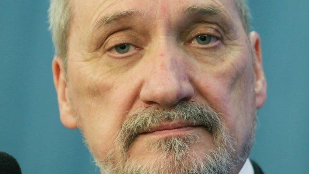 Antoni Macierewicz twarz portret dumny