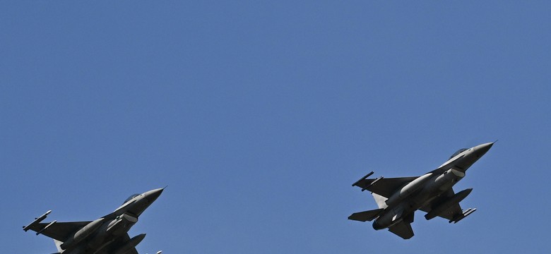 Polskie myśliwce poderwane. Lotniska w Rzeszowie i Lublinie zamknięte