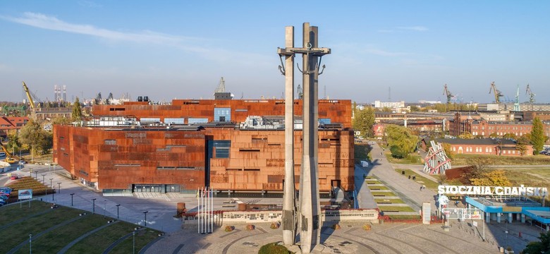 Gdańsk: Sąd uchylił decyzję wojewody ws. cyklicznych zgromadzeń na pl. Solidarności