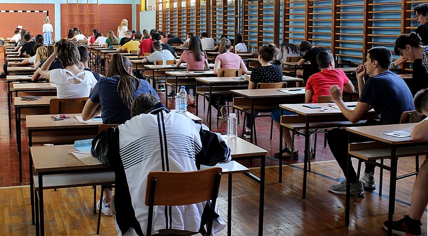 Za obrazovni sistem slaba trojka