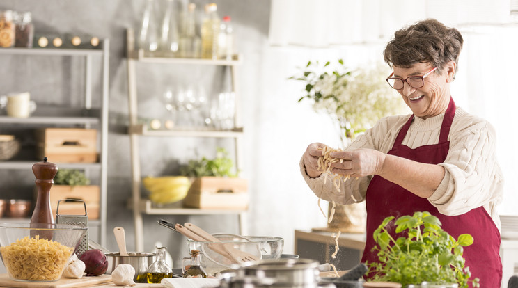 A készételeket érdemes kerülni, akár 
még tésztákat is érdemes házilag, tojás nélkül készíteni / Fo­tó: Shutterstock