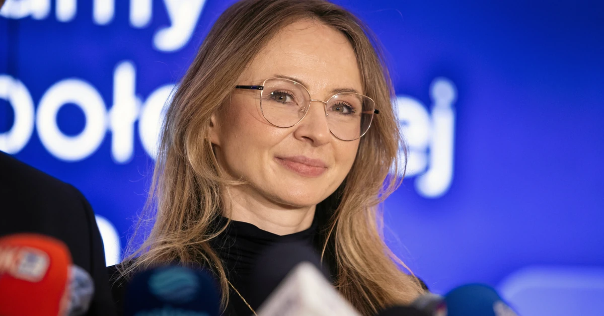 2 tys. 628 zł dodatkowo dla emeryta w przyszłym roku. Propozycja z rządu przebiła projekt prezydenta