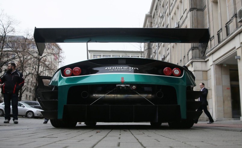 Arrinera Hussarya GT