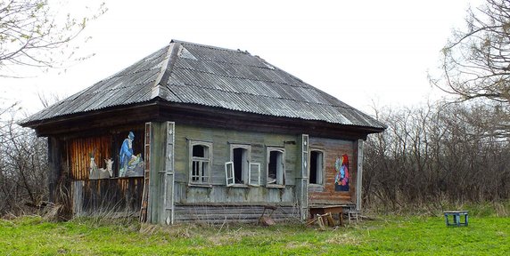 Rosja. Artysta przywraca życie opuszczonym wioskom