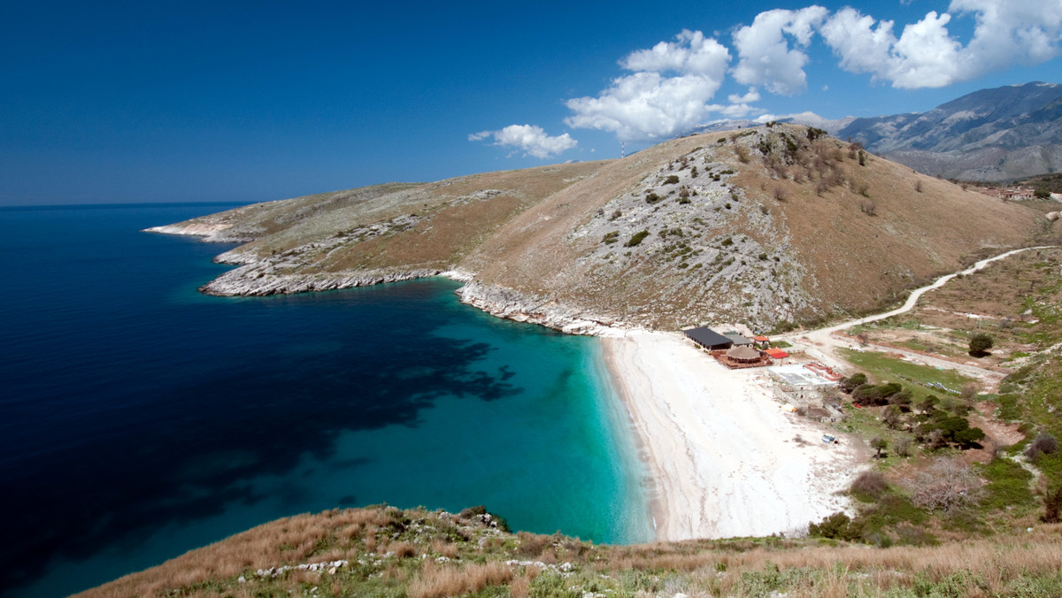 Albania - przewodnik po wybrzeżu Jońskim, atrakcje, co zobaczyć