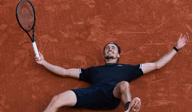 Saša Zverev je pobedio Italijana Flavija Kobolija u napetom finalu u Parizu i osvojio prvu grend slem titulu u karijeri | Foto: Reuters