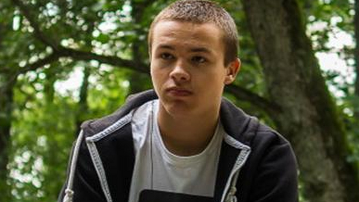 Policjanci z Komendy Miejskiej we Wrocławiu poszukują 15-letniego Wiktora. W czwartek nastolatek uciekł z jednego z wrocławskich szpitali i ślad po nim zaginął.