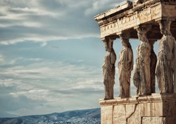 Druga młodość greckiej gospodarki? Drastyczny spadek bezrobocia i długu publicznego