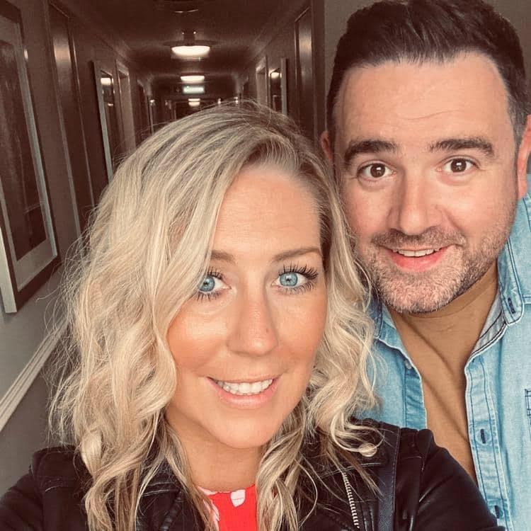 Debra so svojou rodinou.