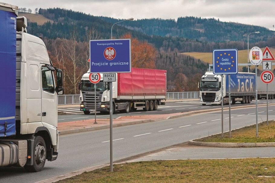 Przyjęty w lipcu przez Parlament Europejski Pakiet Mobilności zmieni mocno sytuację polskich przewoźników