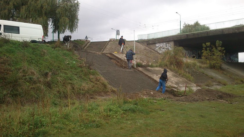 Remont schodów nad Wartą w Poznaniu