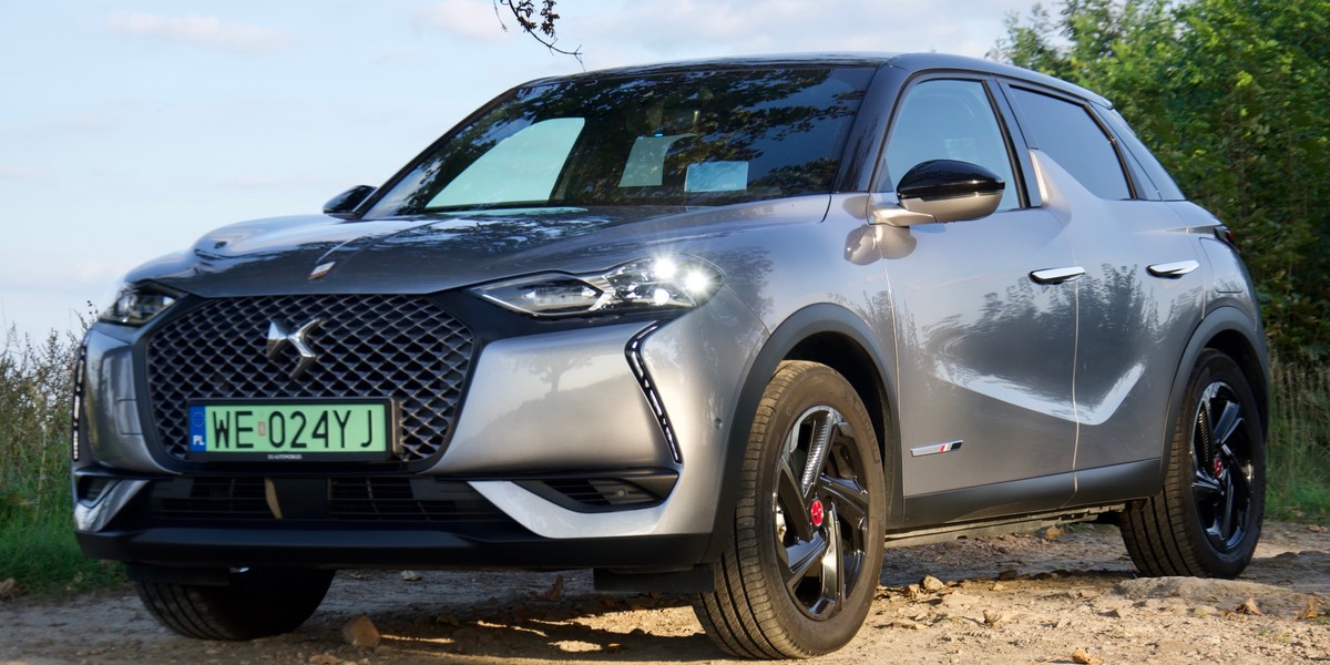 DS 3 Crossback E-Tense to francuska odpowiedź na miejskie auto elektryczne ze sportowym zacięciem. 