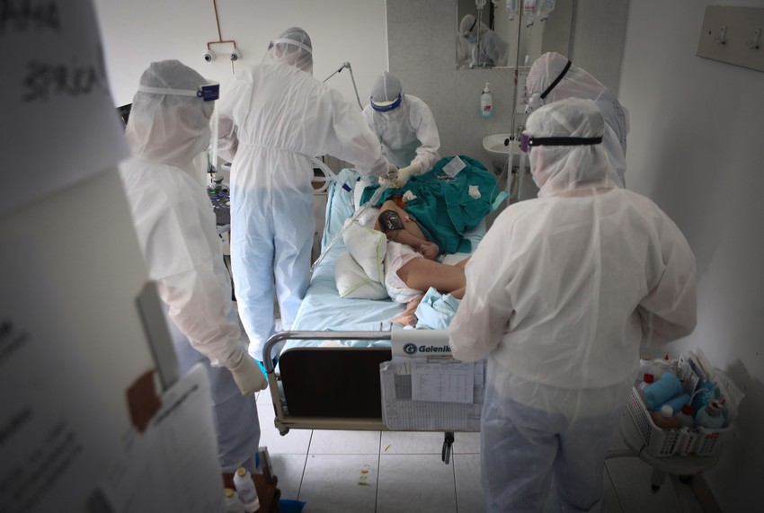 Medicinski radnici padaju s nogu već skoro godinu dana