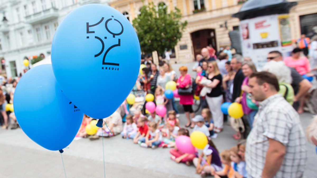 Łódź będzie świętować swój jubileusz między 28 a 30 lipca. Podczas tych aż trzydniowych urodzin dla mieszkańców zagrają, m.in. Hey, Rezerwat, Brodka oraz łódzki raper O.S.T.R. Koncerty rozpoczną się już w piątek, 28 lipca na placu Wolności, a zakończą w niedzielę występem Wilków w Manufakturze.