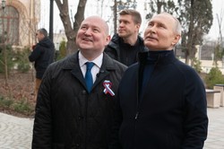 "NYT" nie ma wątpliwości: To były wyzywające gesty Putina