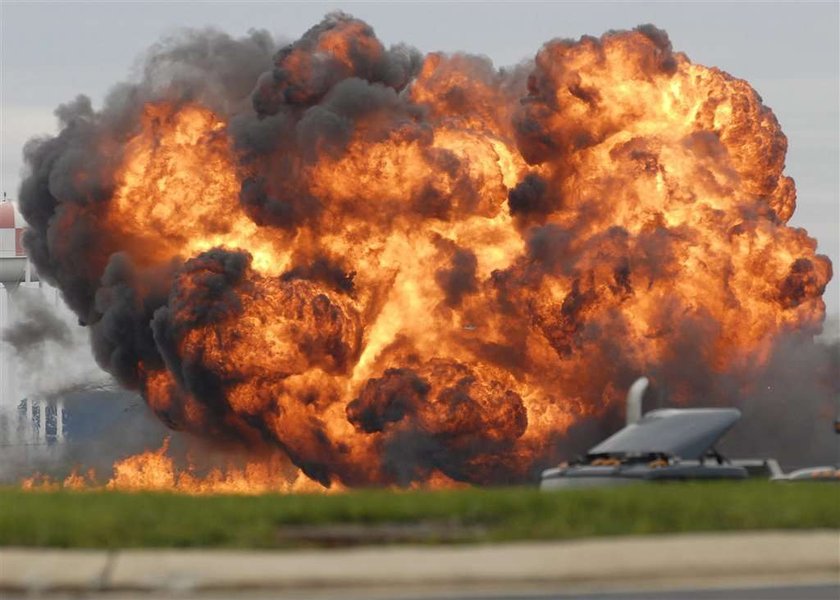 Znów katastrofa na air show! Samolot zmienił się w kulę ognia