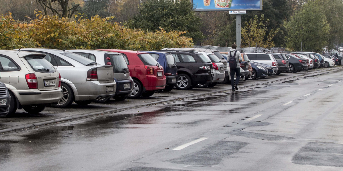 Katowice. Pacjenci kliniki okulistycznej przy Ceglanej dostaną płatny parking 