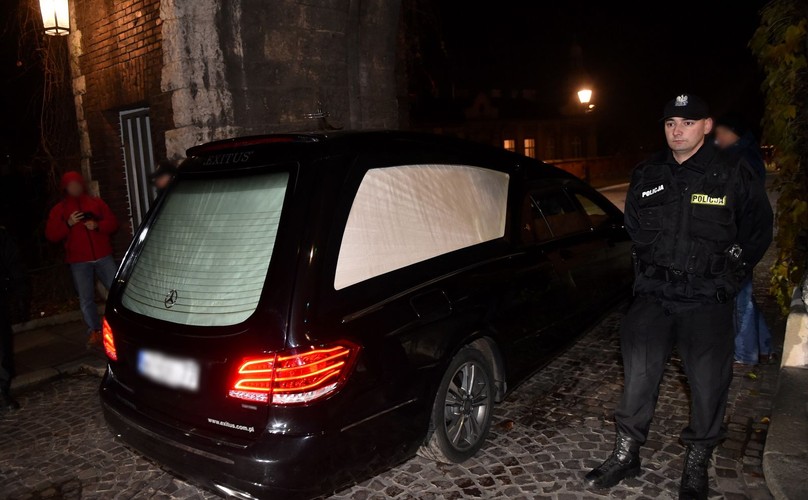 EKSHUMACJA CIAŁ PARY PREZYDENCKIEJ NA WAWELU