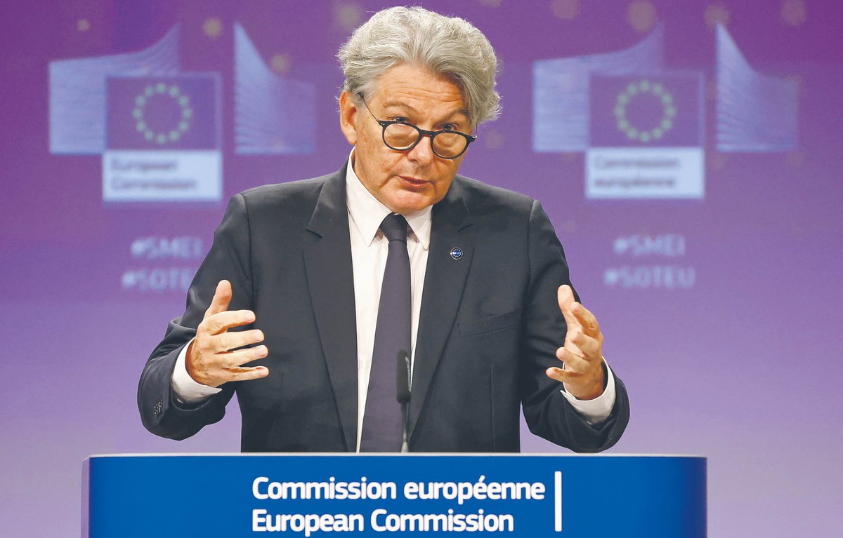 Komisarz ds. rynku wewnętrznego Thierry Breton zapowiada, że na początku 2023 r. zaczną się konsultacje na temat ponoszenia również przez big techy kosztów budowy i utrzymania sieci telekomunikacyjnych