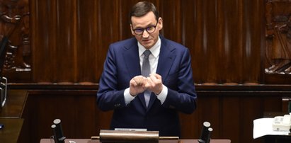 Gorąco w Sejmie. Premier przemawiał, posłowie krzyczeli. "Czepiacie się przecinków"