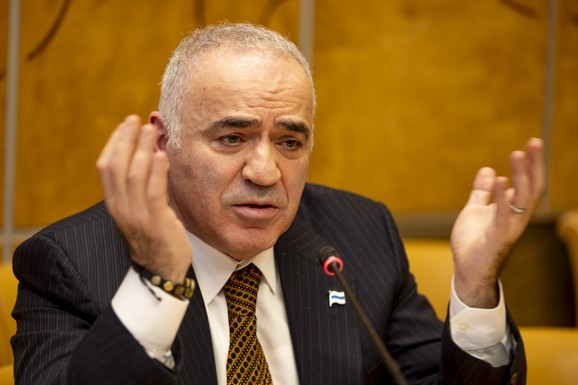 "OVO JE PUTINOV NAREDNI KORAK" Gari Kasparov otkrio KAD, KAKO I KOGA bi ruski lider mogao da napadne