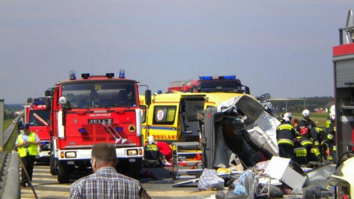 Władze regionu pomogły poszkodowanym oraz rodzinom ofiar tragicznego wypadku na autostradzie A4. Do tragedii doszło na początku czerwca na opolskim odcinku tej drogi.