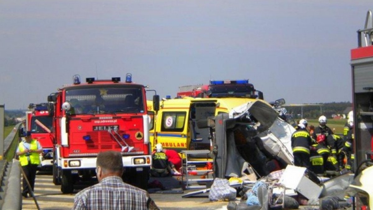 Władze regionu pomogły poszkodowanym oraz rodzinom ofiar tragicznego wypadku na autostradzie A4. Do tragedii doszło na początku czerwca na opolskim odcinku tej drogi.