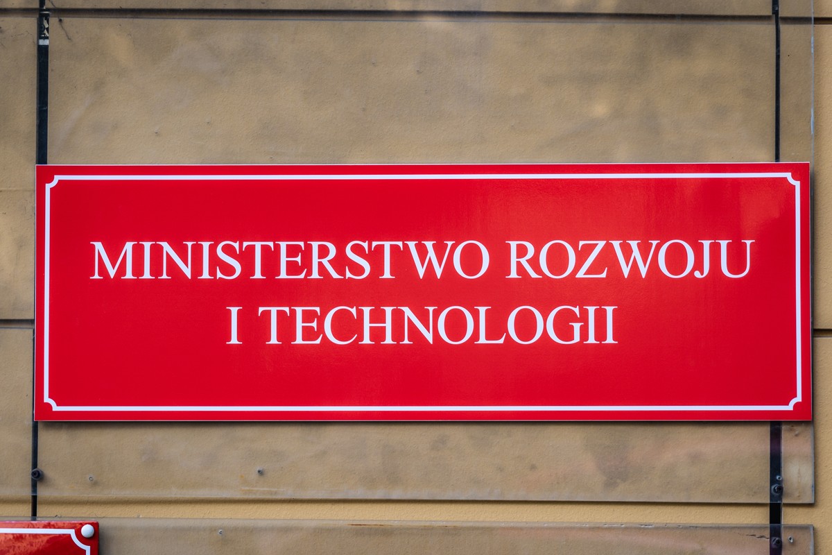Rząd szykuje rekompensaty za drogi prąd. Firmy energochłonne odetchną