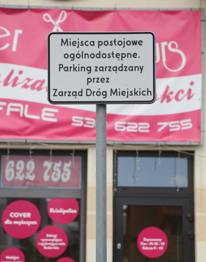 Czy tu wolno parkować?