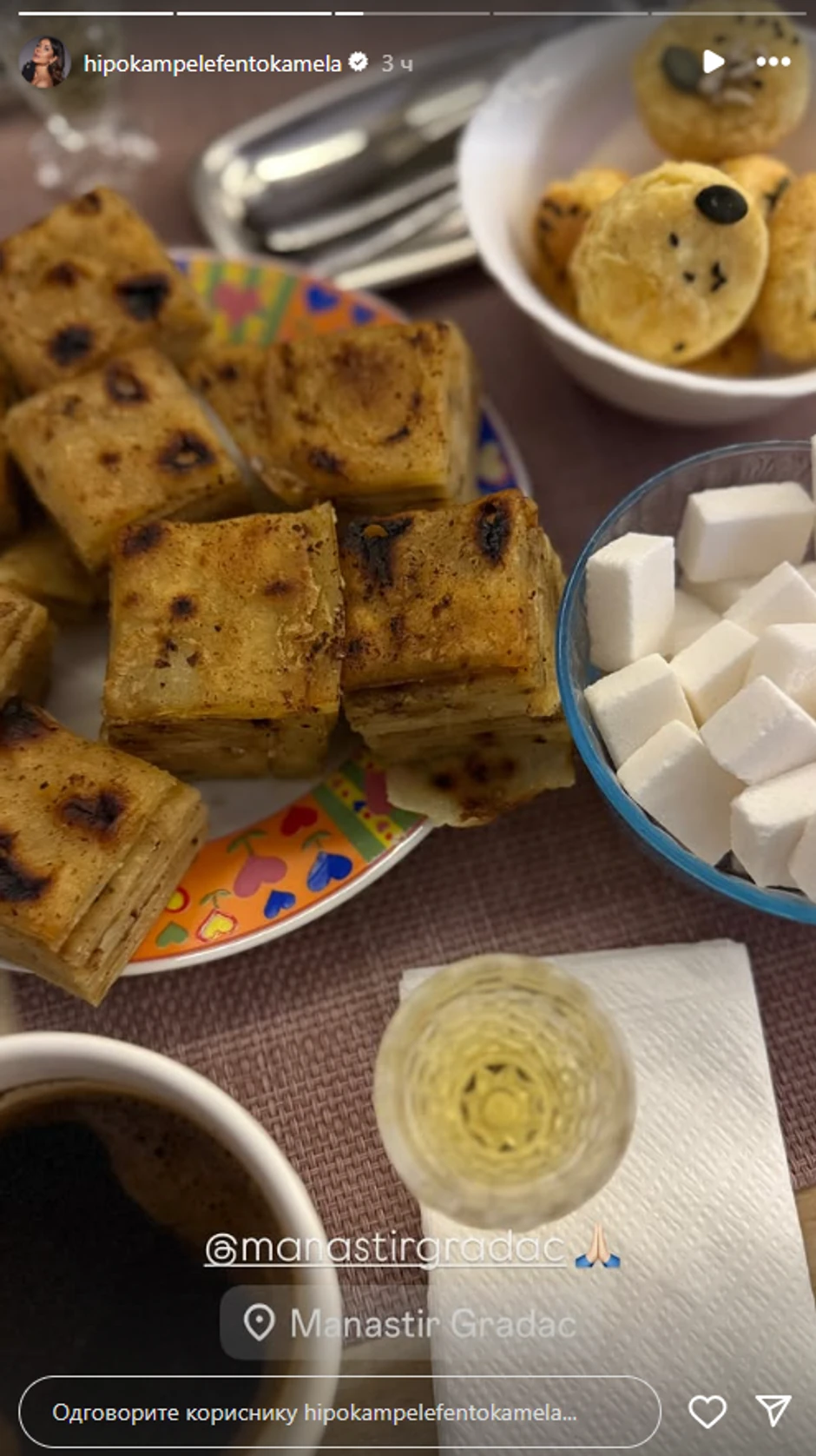 Dragana Mićalović u manastiru