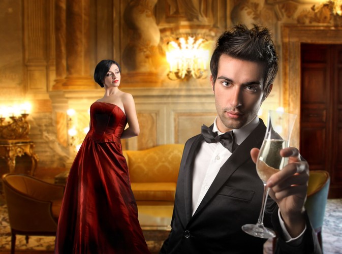 Zwykli ludzie stresują się pieniędzmi. Bogaci relaksują się, myśląc o nich