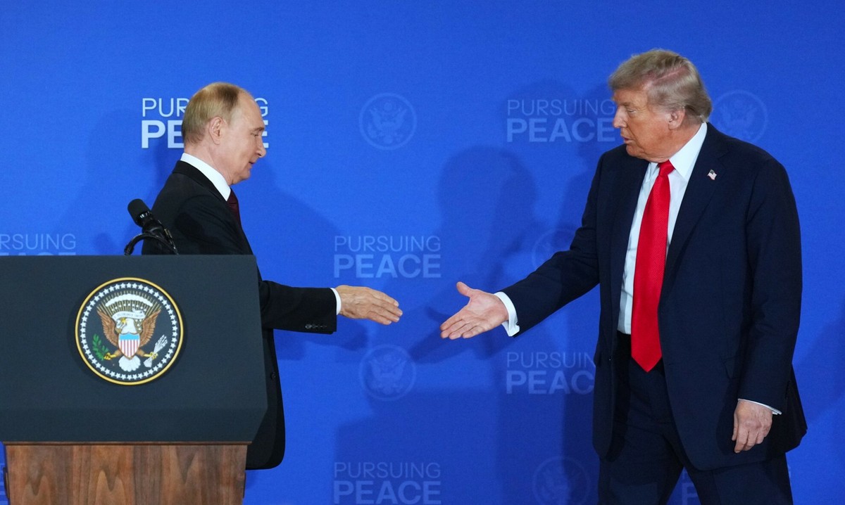 Rosyjskie wojska z flagami USA na Ukrainie. "Rosjanie już ogłosili Stany Zjednoczone sojusznikiem"