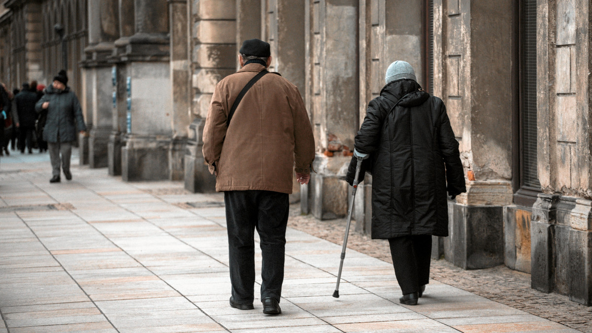 Przyszli emeryci dostaną mniej pieniędzy. Są nowe wyliczenia ZUS-u