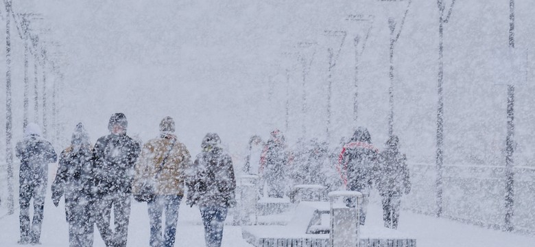 20-30 cm śniegu i burze śnieżne. Synoptycy alarmują: To dopiero początek