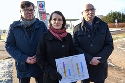 PO: Będziemy się domagać pełnej informacji o zamiarach wobec Lotosu