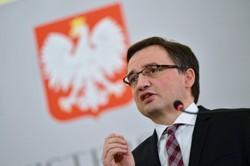 Monopol na przemoc. Szeryf Zbigniew Ziobro wrócił do gry