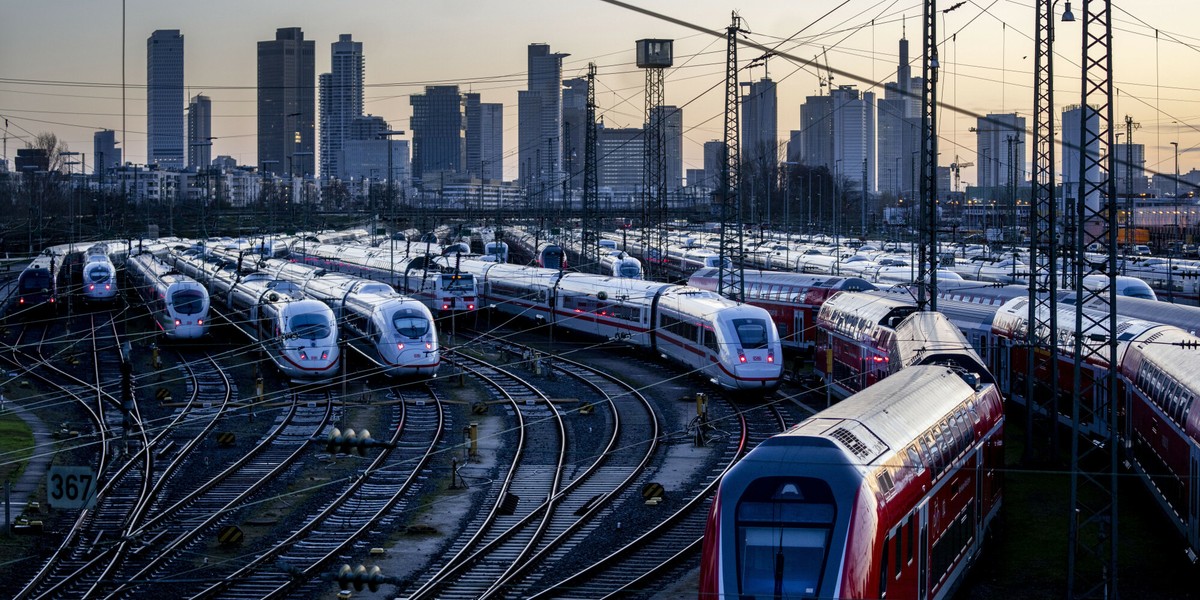 Pociągi we Frankfurcie