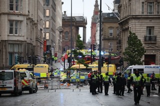 Liverpool. Samochód wjechał w tłum kibiców. Do szpitala trafiło 27 osób