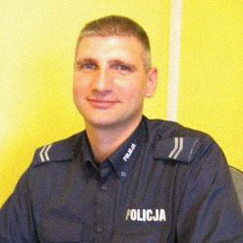 St. sierż. Adam Florczak policjant, który uratował 7-osobową rodzinę przed zaczadzeniem