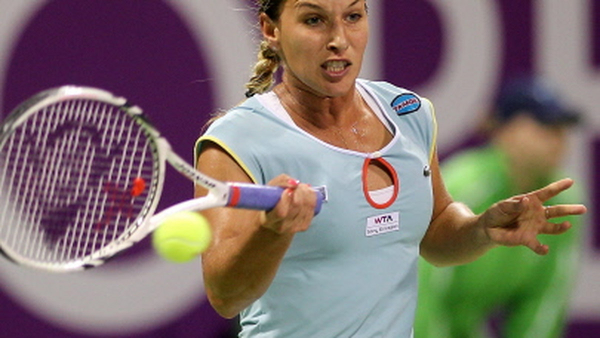 Rozstawiona z numerem pierwszym Francuzka Marion Bartoli w finale turnieju tenisowego WTA Tour rozgrywanego na twardych kortach w amerykańskim Carlsbadzie (z pulą nagród 740 000 dolarów) zmierzy się z grającą z "dwójką" Słowaczką Dominiką Cibulkovą.