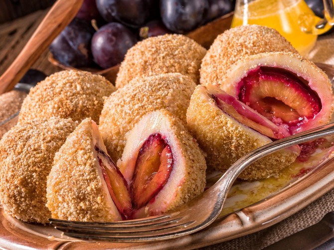 Najbrži i najprostiji recept za knedle sa šljivama