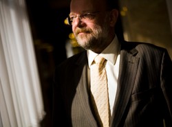 PO o aferze z Piotrem Kownackim: Zawiesić