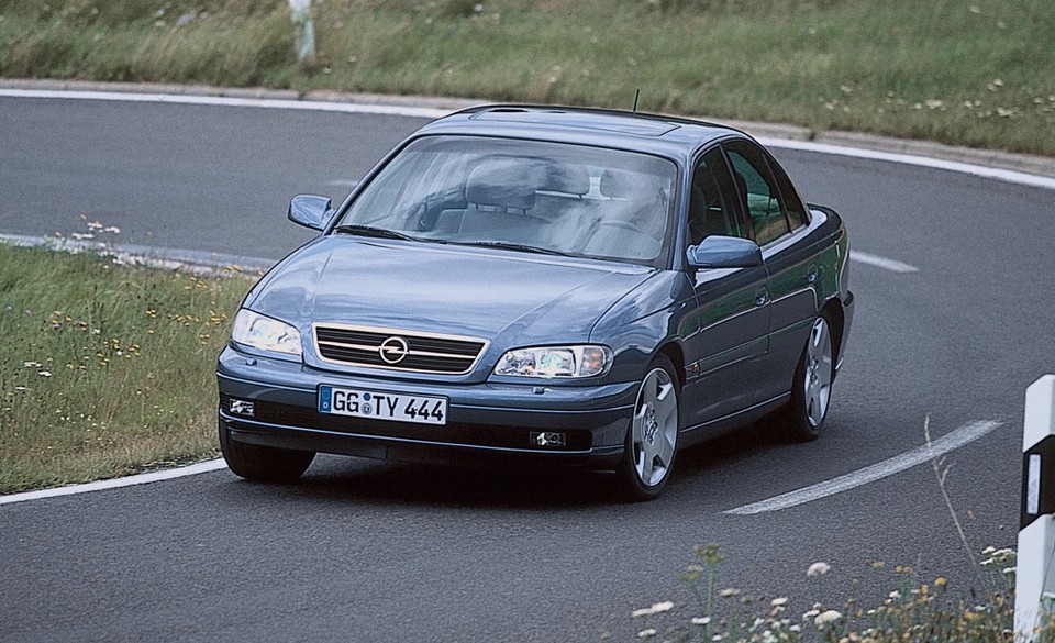 Opel omega c