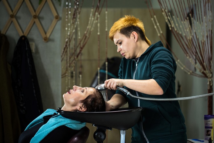 Kadr z filmu 'Fale'. fot. Mirosław Sosnowski/Studio Munka