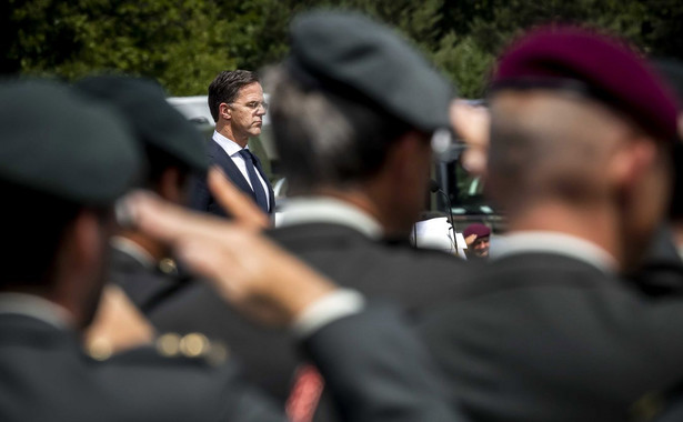 Premier Holandii przeprasza weteranów walk o Srebrenicę