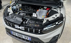 Nowy silnik zapewnia 1590 km zasięgu. Dacia: I śmiejesz się z elektryków