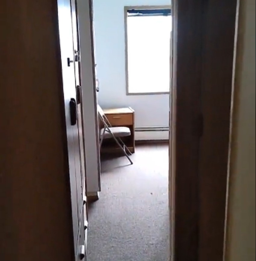 Ovako izgleda soba naših radnika na Aljasci