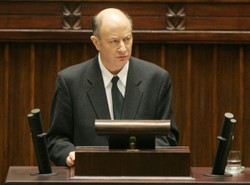 Posłowie kłócą się o to, kto wywołał kryzys