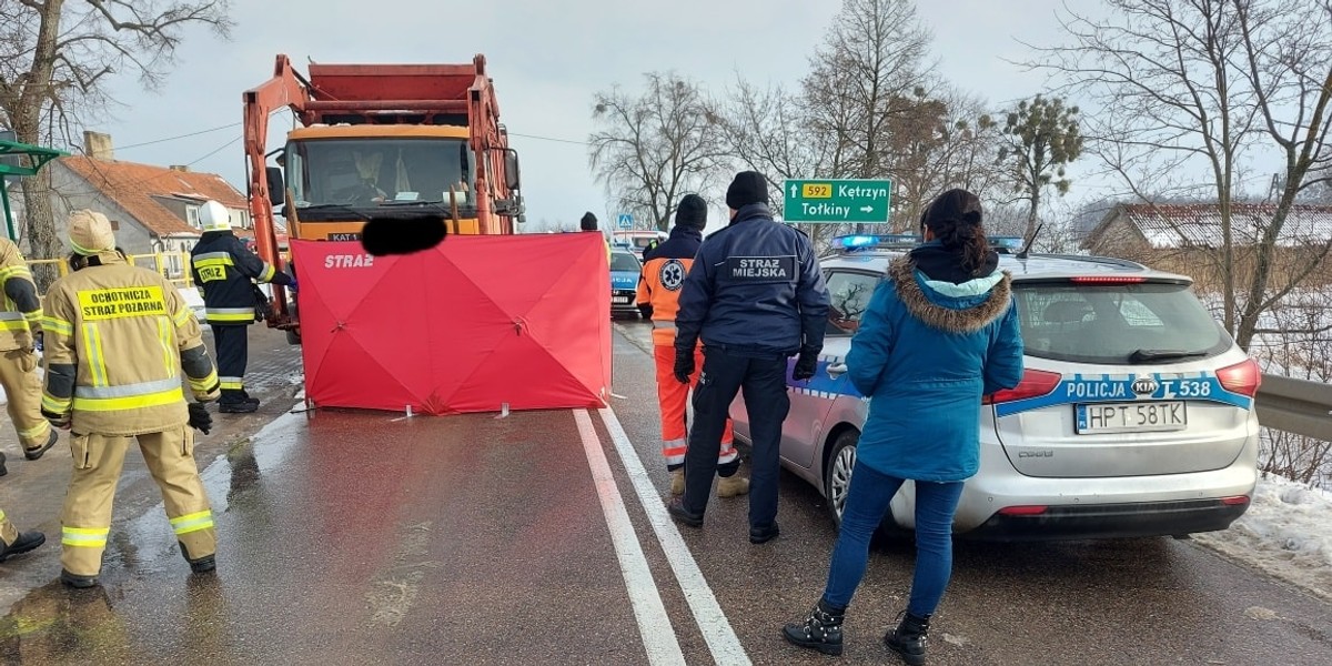 12-latek zginął pod kołami ciężarówki.