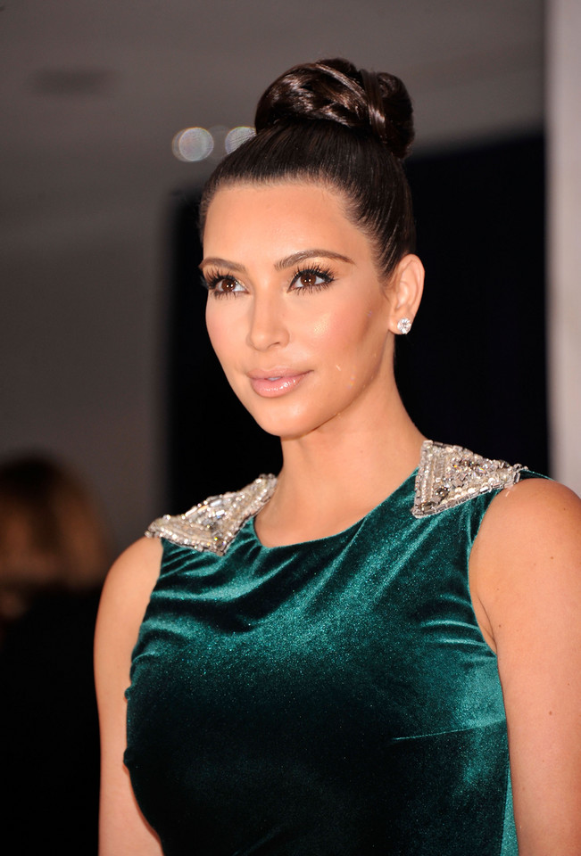 Pupiasta Kim Kardashian lansuje się u prezydenta